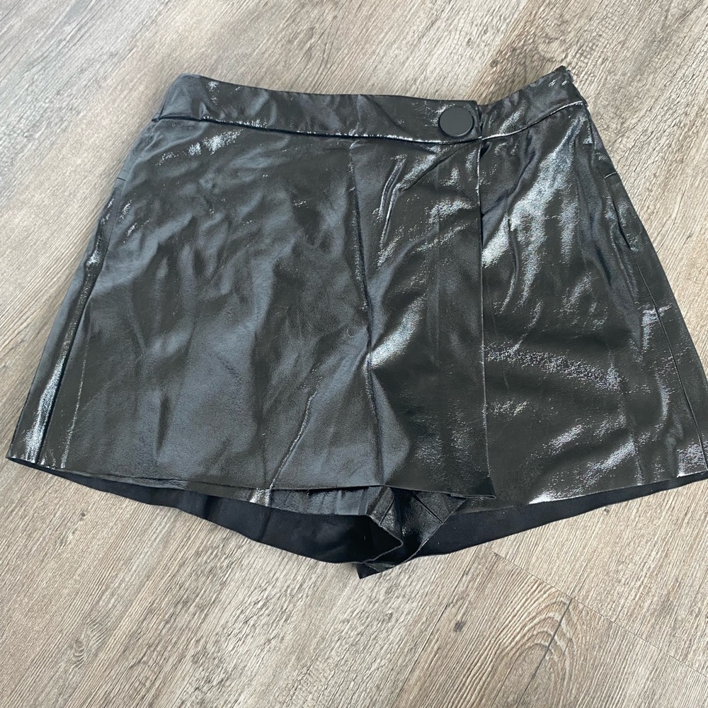 Faux patent leather skort